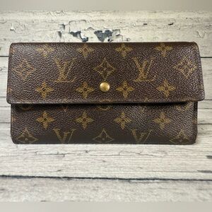 Louis Vuitton Portefeuille Sarah Long Bifold Wallet Monogram Canvas Leather